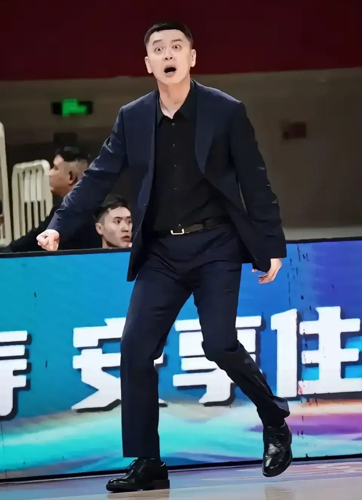 内蒙古男篮备战赛季首秀，教练展示信心的简单介绍