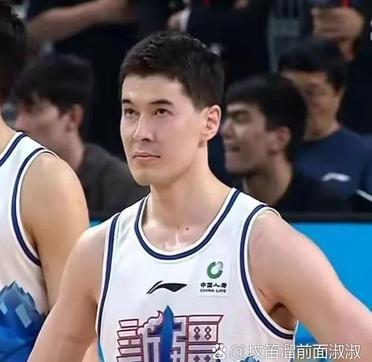 新疆队表现出色，获得关注和赞誉的简单介绍
