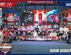 关于这场Apex英雄比赛中，风暴之眼与战马战队打出神仙对决，血洗全场，直播间破纪录的信息