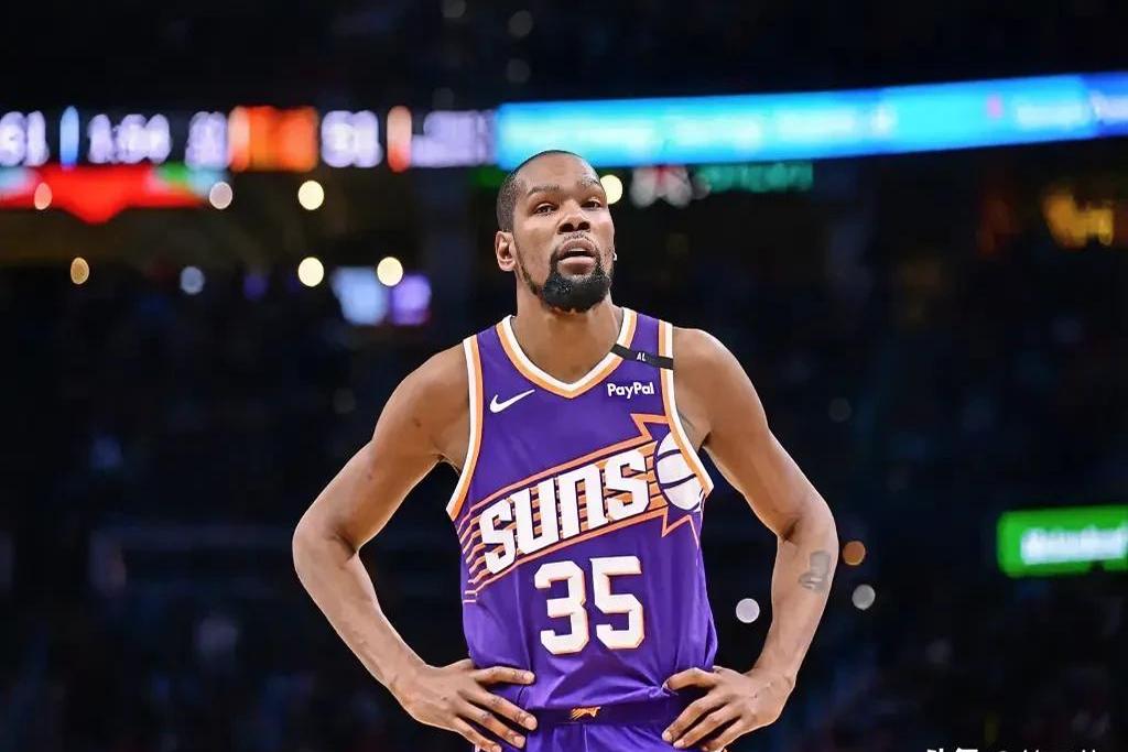 NBA-比尔和太阳达成买断澄清期后加盟快船的简单介绍